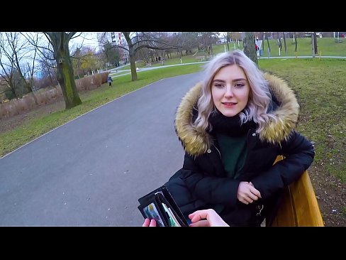 ❤️ Ingoia la sborra calda di uno sconosciuto per soldi - pompino nel parco di Eva Elfie ❌ Video di sessoal it.ladyxxxporno.ru ❌️❤